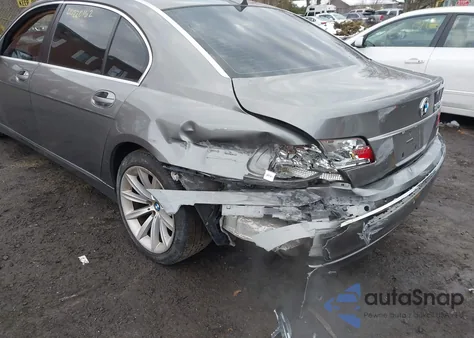 2007 BMW 750Li из США, поврежденный, VIN WBAHN83537DT66397